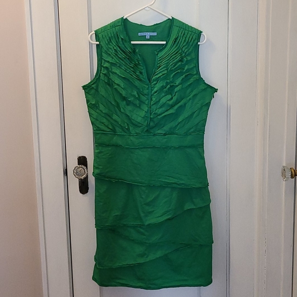 ANTONIO MELANI Dresses & Skirts - Antonio Melani green dress size 12